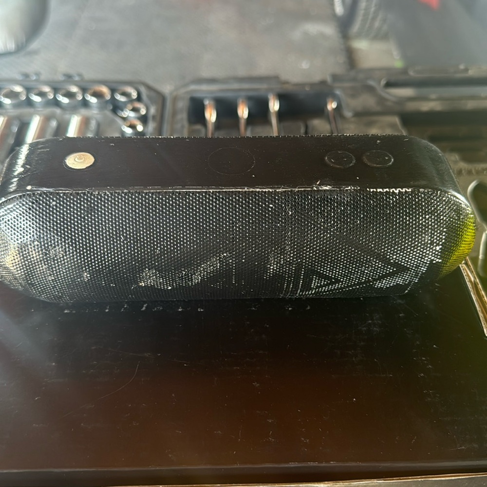 Beats pill speaker
